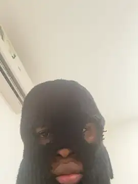 Bjeje Adlı Modelin Canlı XXX Sohbeti