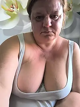 Chat +18 de jusichka ao vivo