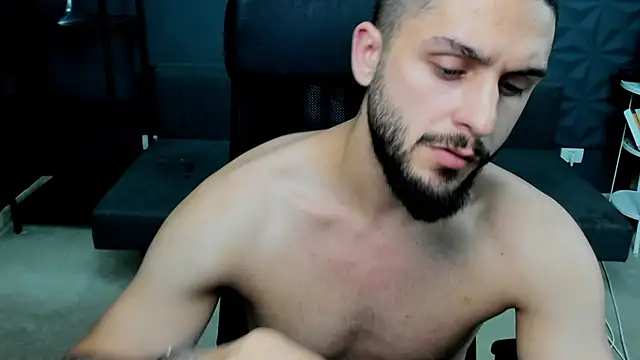 TroyWadee Live XXX-chat