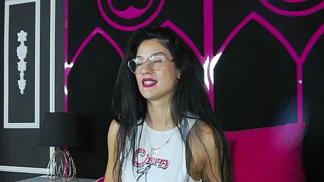 Areina's Live XXX Chat