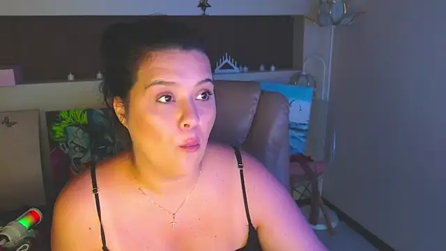دردشة Malika_uAngel الجنسية المباشرة