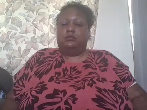 Chat +18 de fat_ebonyqueen ao vivo