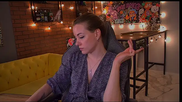 VireliaMoonfall's Live XXX Chat