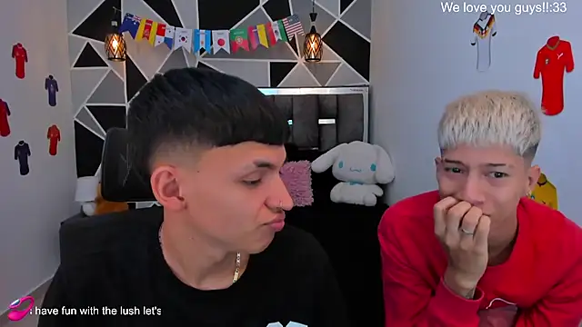 Juan_Nd_Steven Chat XXX live