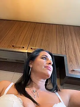 Hotmomcheckk_'s Live XXX Chat