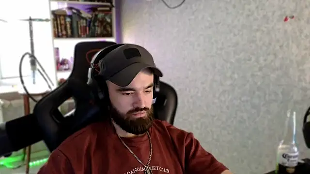 _Serious_Man live XXX chat