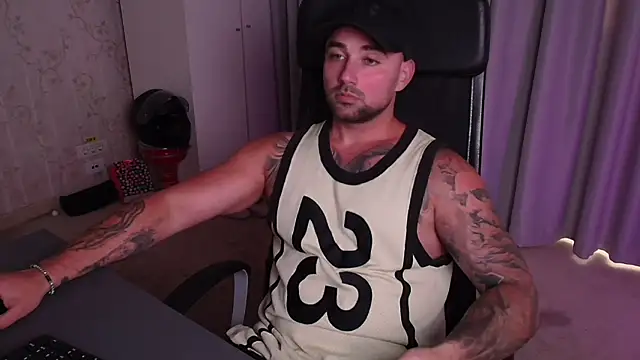 Show modela DuncanStone na web-kameri