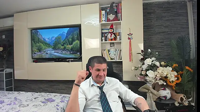SpartacusDaddy48 – Naživo XXX chat