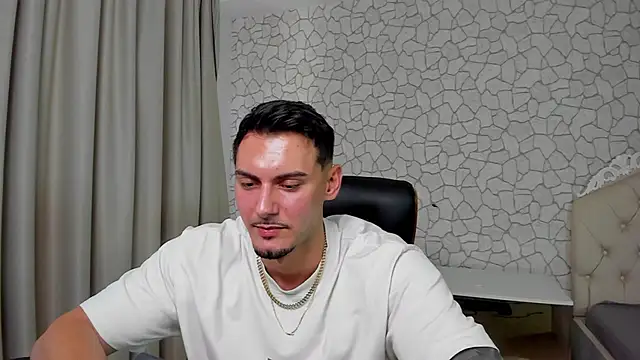 ClintMasters Chat XXX live