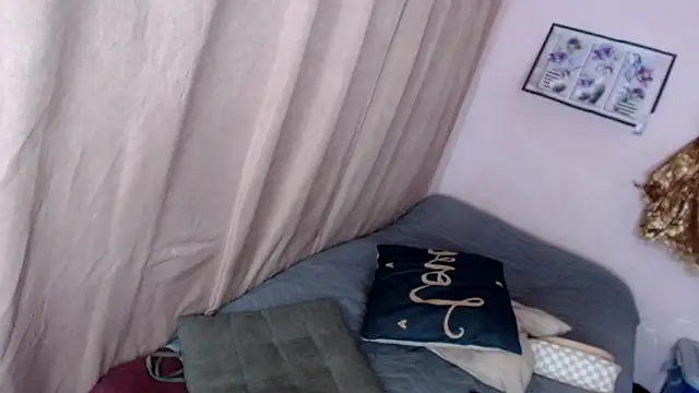 Chat +18 de NathalieMea ao vivo