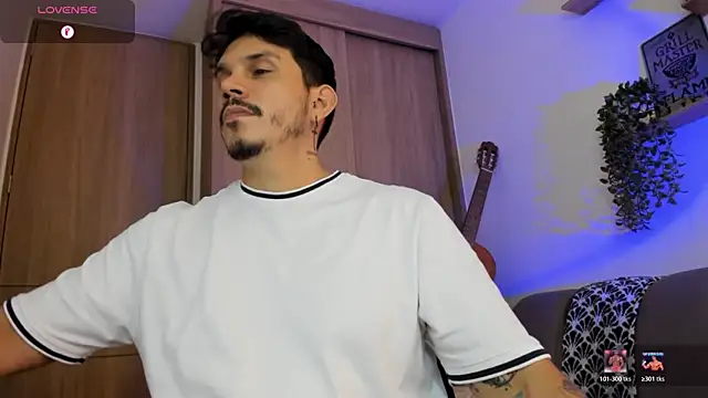 alejandro_stark XXX чат на живо