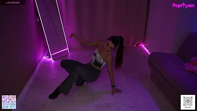 popityan1's Live XXX Chat