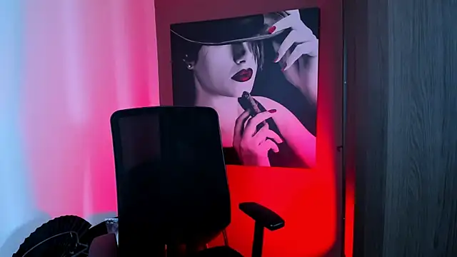 QueenOfHaze Live XXX-chat