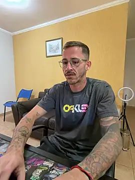 MeladoDiMel's Live XXX Chat