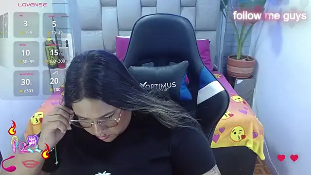 evelin_zaens XXX чат на живо