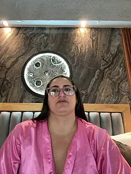 Czat XXX na żywo – BellaPeers_