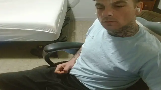 Chatroom XXX en direct de DADDY_KANE8---