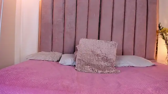 Ellie-Bite Obrolan Langsung XXX