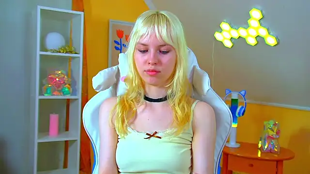 دردشة HannahHollis الجنسية المباشرة