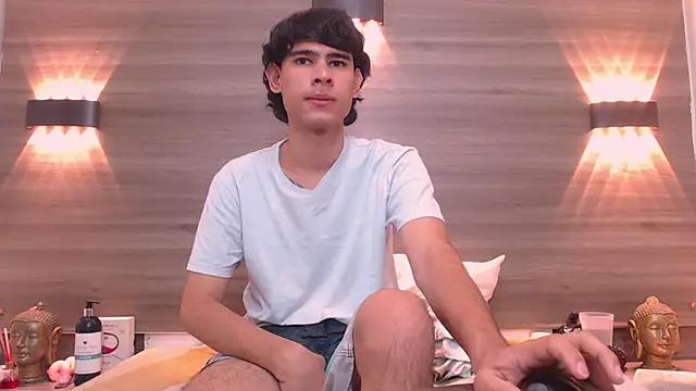 Show modela Kevin_Brooks1 na web-kameri