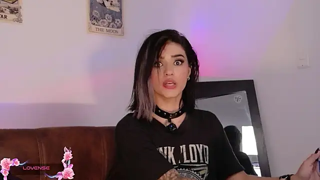 La_Diabla_111_ live XXX chat