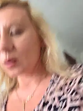 KaylinJan Live XXX-Chat