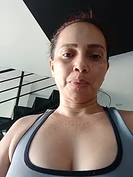 Amanda39's Live XXX Chat