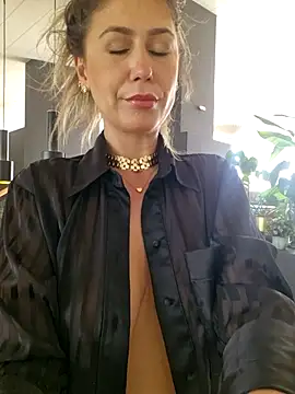 CelynaRoss' Live XXX Chat