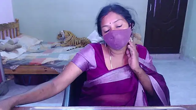 Novapol11's Live XXX Chat