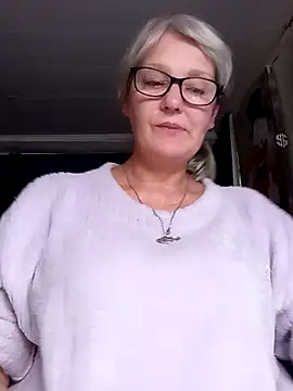 irinamaux's Live XXX Chat