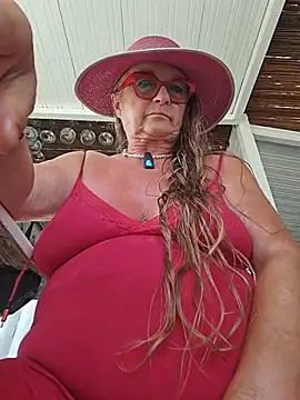 Hot-Muci Live XXX-Chat