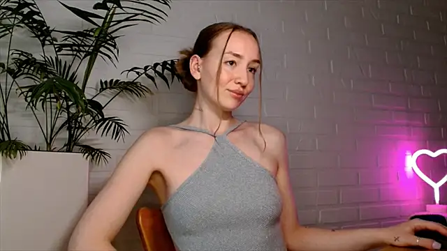 WhitePrincessLuna's Live XXX Chat