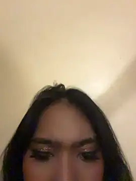 hugecock_tamira 即時 XXX 聊天