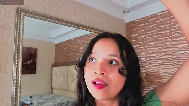 Miladiosa Live XXX-Chat