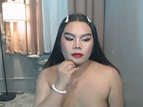 دردشة TSbrianaHugeCock الجنسية المباشرة