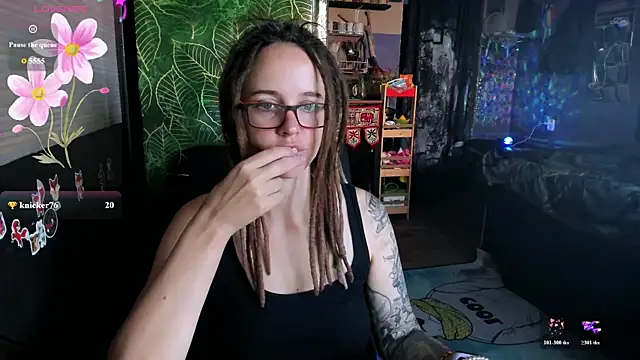 Czat XXX na żywo – LisaFoxy_y