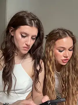 Czat XXX na żywo – Skinny_Alice