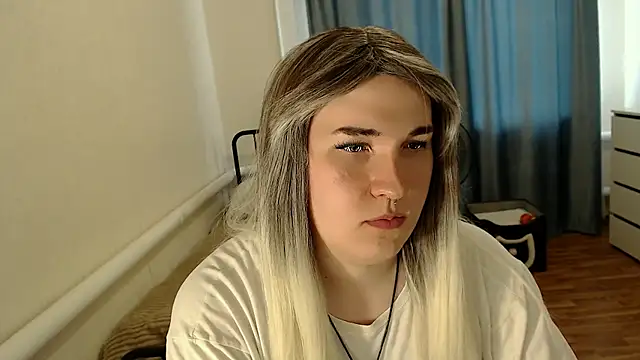 XXX chat uživo modela EvaMiron