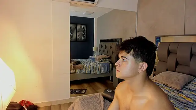 Chatroom XXX en direct de Charlie___Musk