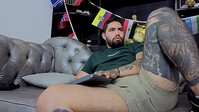 Chat +18 de matteosantos ao vivo
