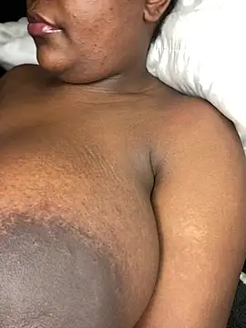 Chat +18 de Sensational_ ao vivo