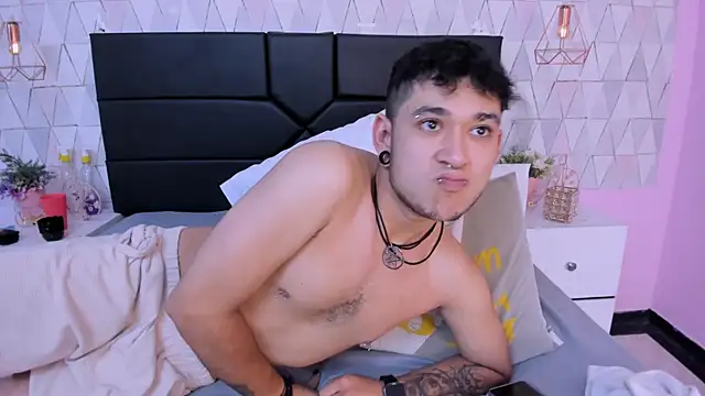 MarkLaurens Chat XXX in diretta