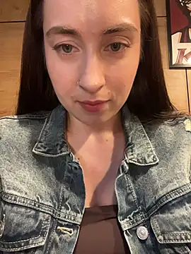 Chat +18 de Holly_Play ao vivo