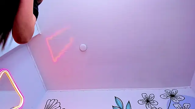 Sweet_Ariadna_ Adlı Modelin Canlı XXX Sohbeti