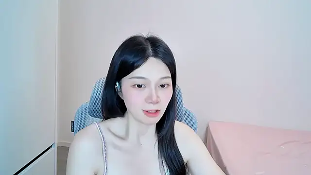 QQ-7890 Live XXX Chat
