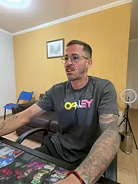 MeladoDiMel's Live XXX Chat