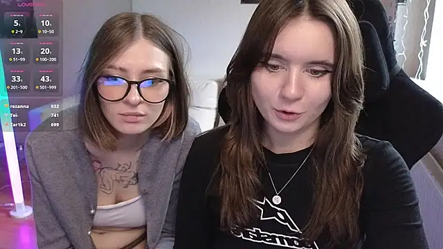 Blackpinkkitens: онлайн-секс-чат