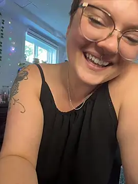 CurvesNChaos' Live XXX Chat