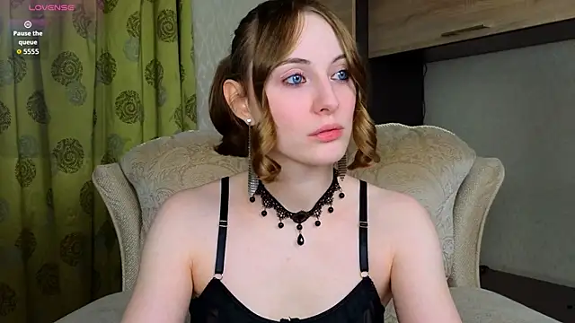 Cowell_Adelina Chat XXX live
