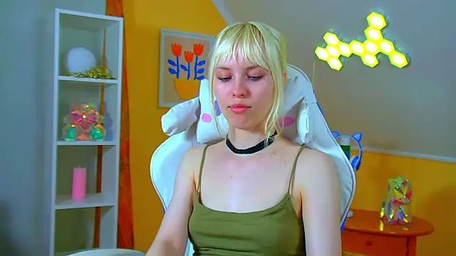 HannahHollis Adlı Modelin Canlı XXX Sohbeti